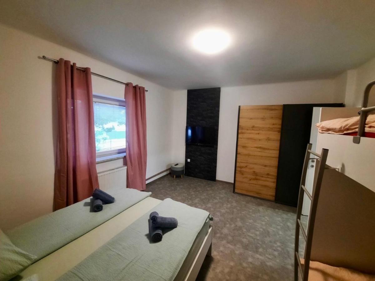 Rooms Optim Ptuj Exterior foto